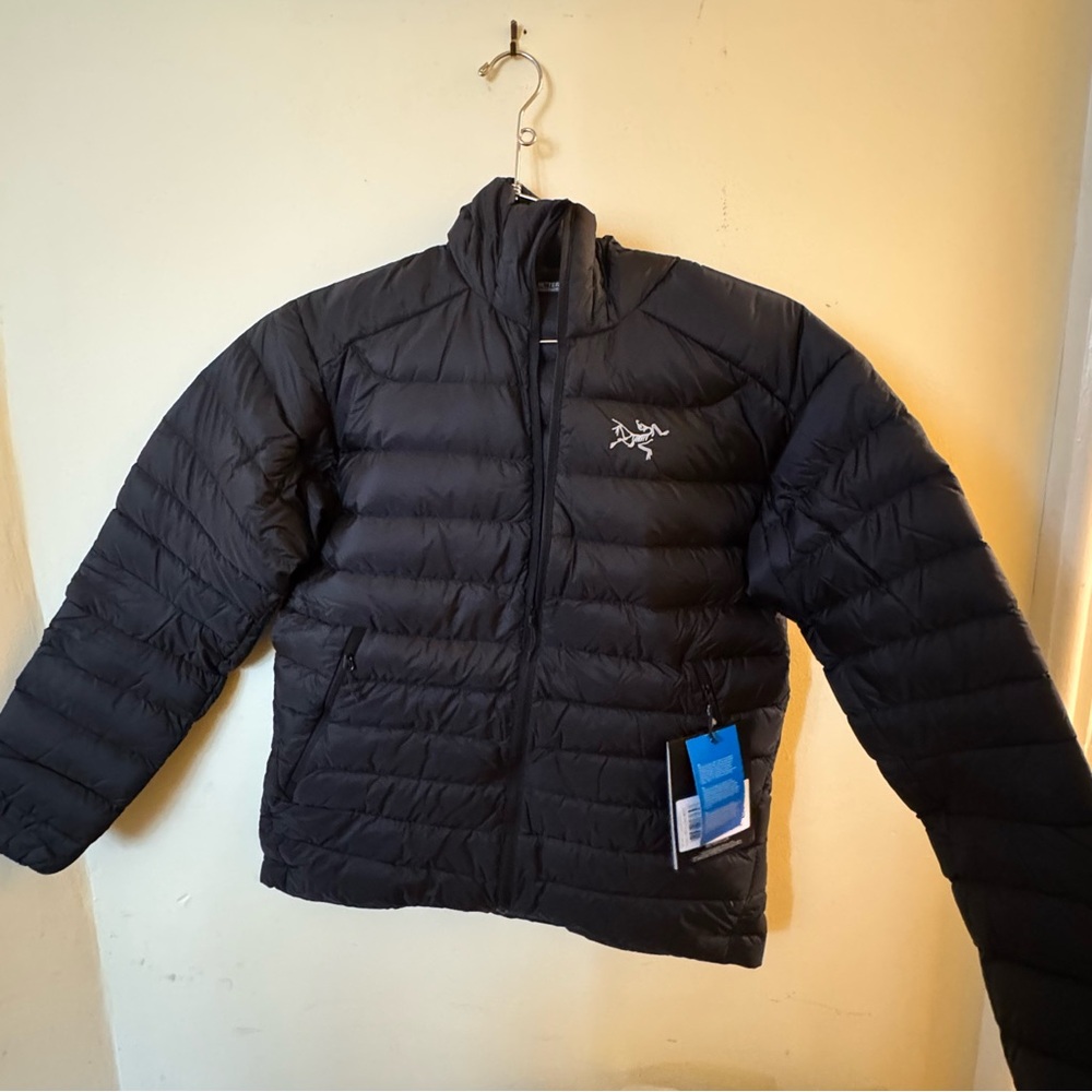 Black Arc'teryx Cerium LT Hoody